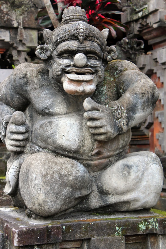 Statut temple Ubud