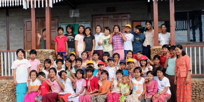 Orphelinat de Minethouk groupe des filles