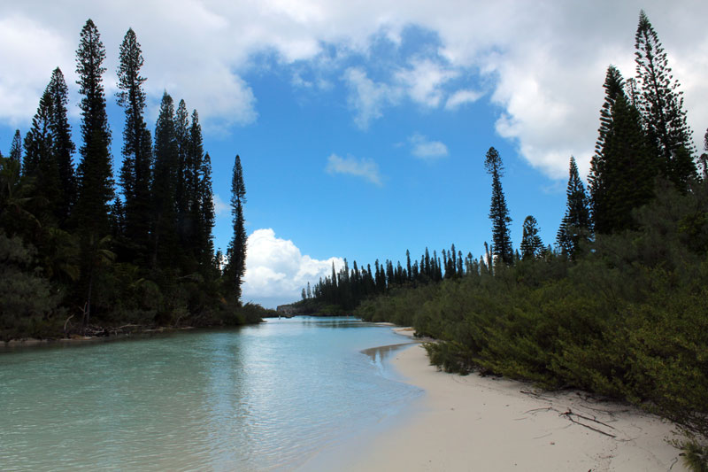 Ile des pins rivière de sable