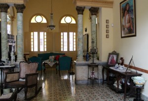 Salon casa Santa Clara